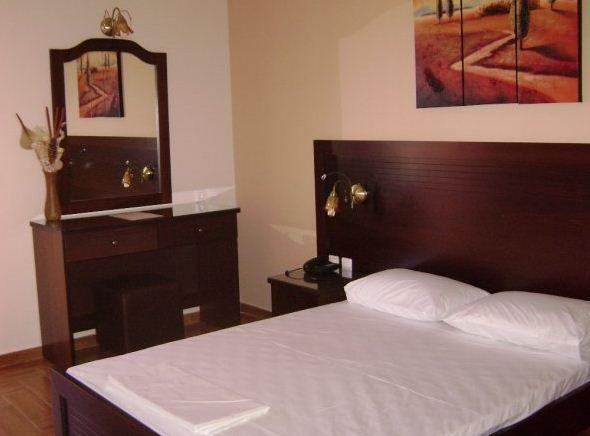 Pantheon Hotel & Suites Nerotrivia Phòng bức ảnh